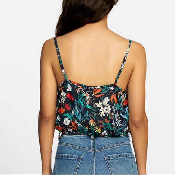✨HP✨🆕 RVCA | Vibrant Black & Turquoise Floral Tracker Crop Tank Top. - Picture 5 of 12